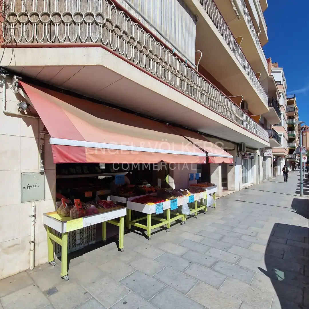 Local comercial en alquiler en Centre - Estació