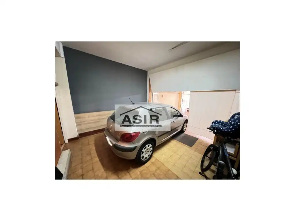Business premises for sale in Casc Urbà, imagen 2