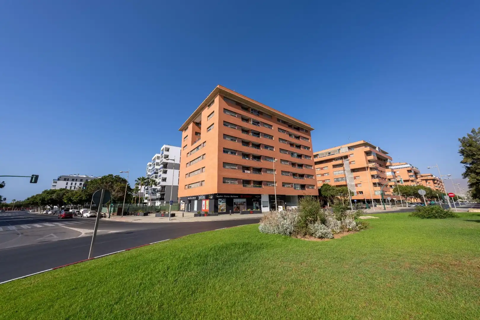 Vista exterior de Pis de lloguer en Almería amb Aire condicionat, Calefacció i Moblat