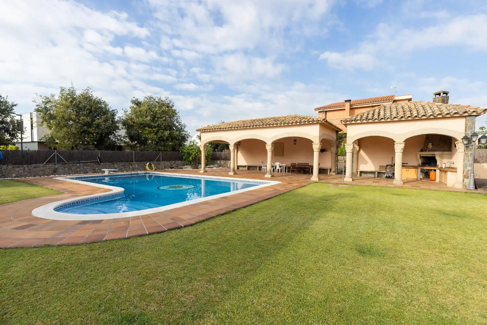 Jardí de Casa o xalet en venda en Mataró amb Terrassa i Piscina