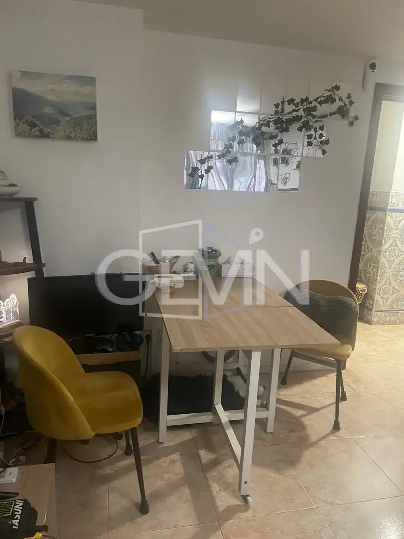 Comedor de Piso en venta en Santa Perpètua de Mogoda