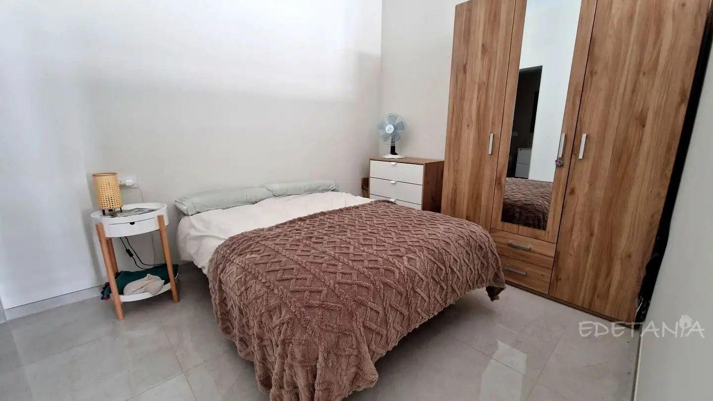 Habitación de Estudio de alquiler en Moncada con Aire acondicionado y Amueblado