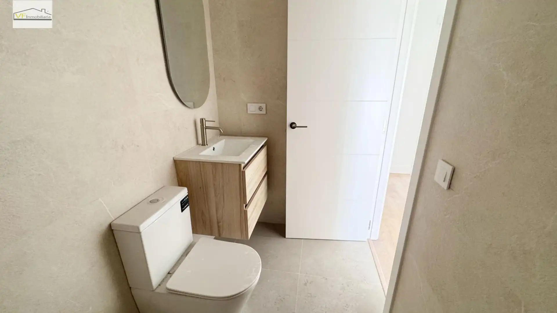 Bathroom of Duplexes for sale in Torremolinos  with Private garden, Terrace and Storage room