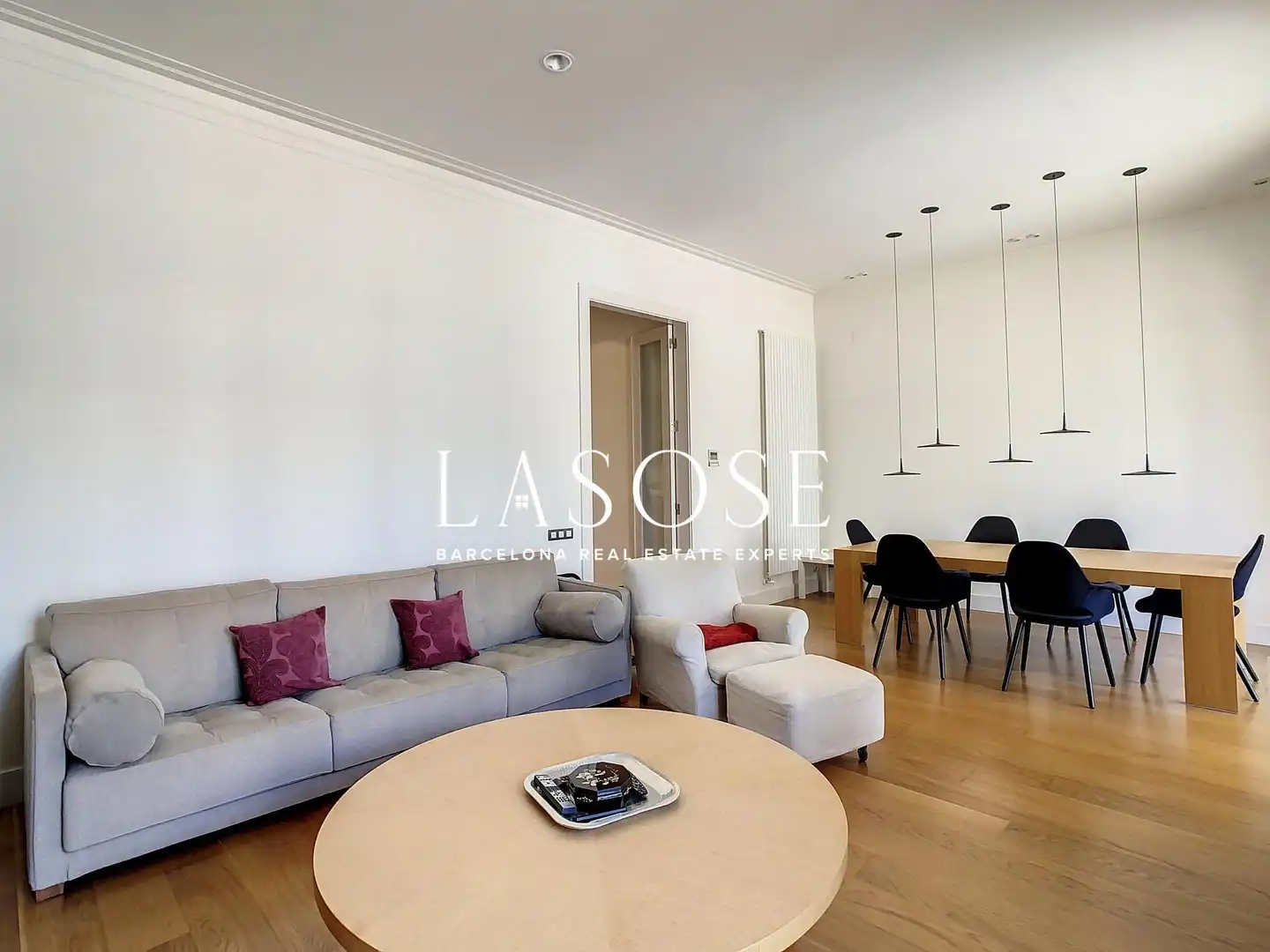 Sala d'estar de Apartament de lloguer en Barcelona amb Aire condicionat, Parquet i Balcó