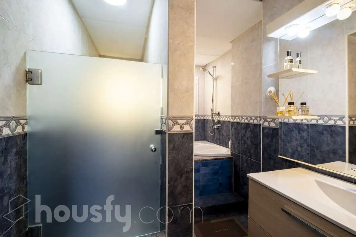 Baño de Piso en venta en Barcelona con Amueblado