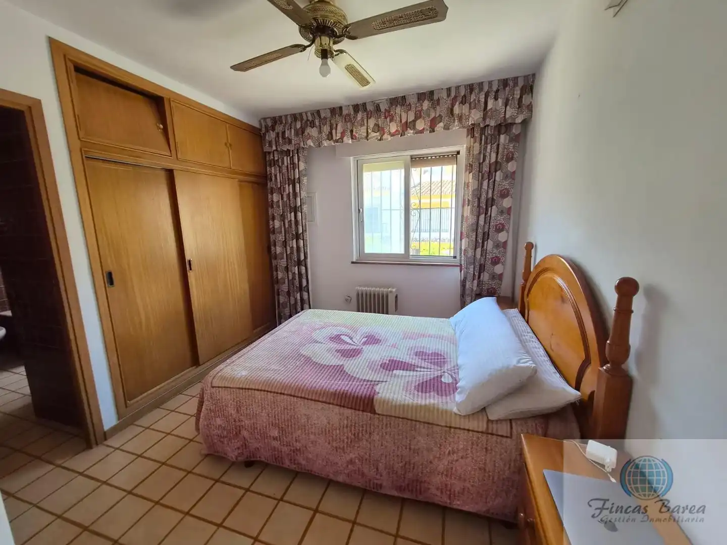 Dormitori de Casa o xalet en venda en Fuengirola amb Aire condicionat, Terrassa i Traster
