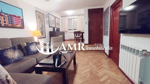 Foto 2 de Piso en venta en Almendrales,  Madrid Capital