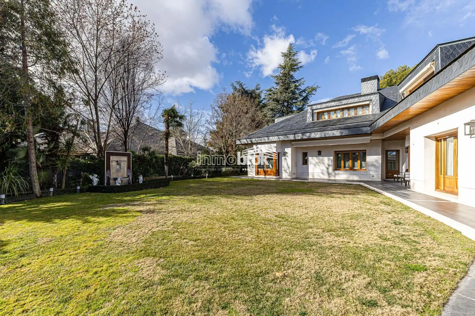 Vista exterior de Casa o chalet en venta en Madrid con Aire acondicionado, Calefacción y Terraza