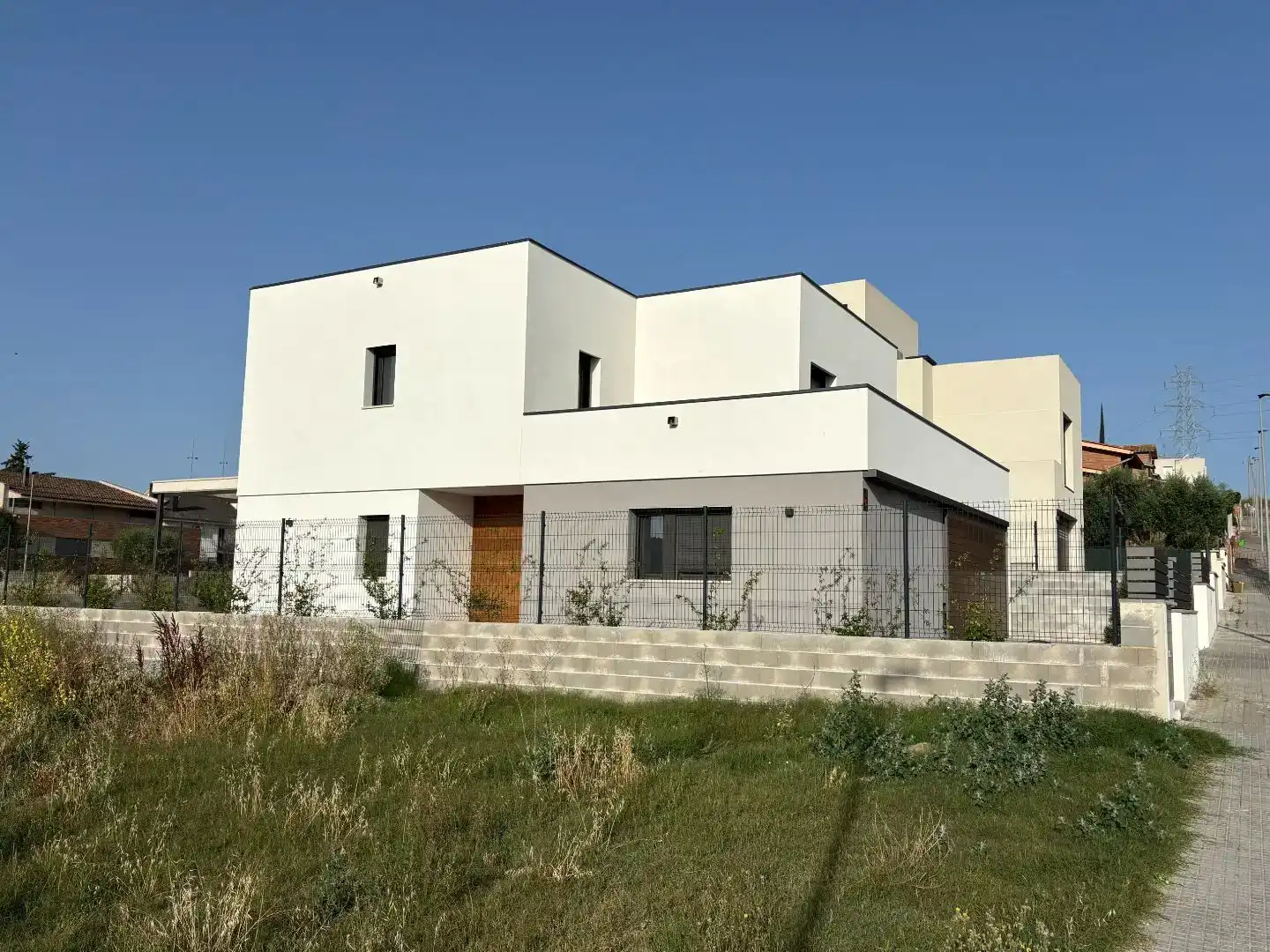Vista exterior de Casa o xalet en venda en Llinars del Vallès amb Aire condicionat i Piscina