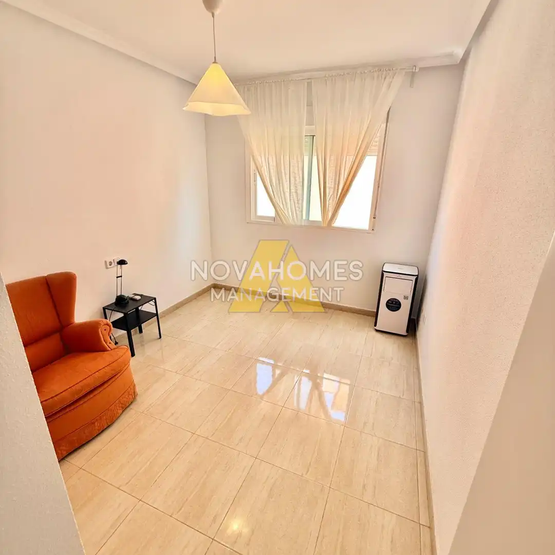 Detached house with pool for sale in Centro, imagen 11