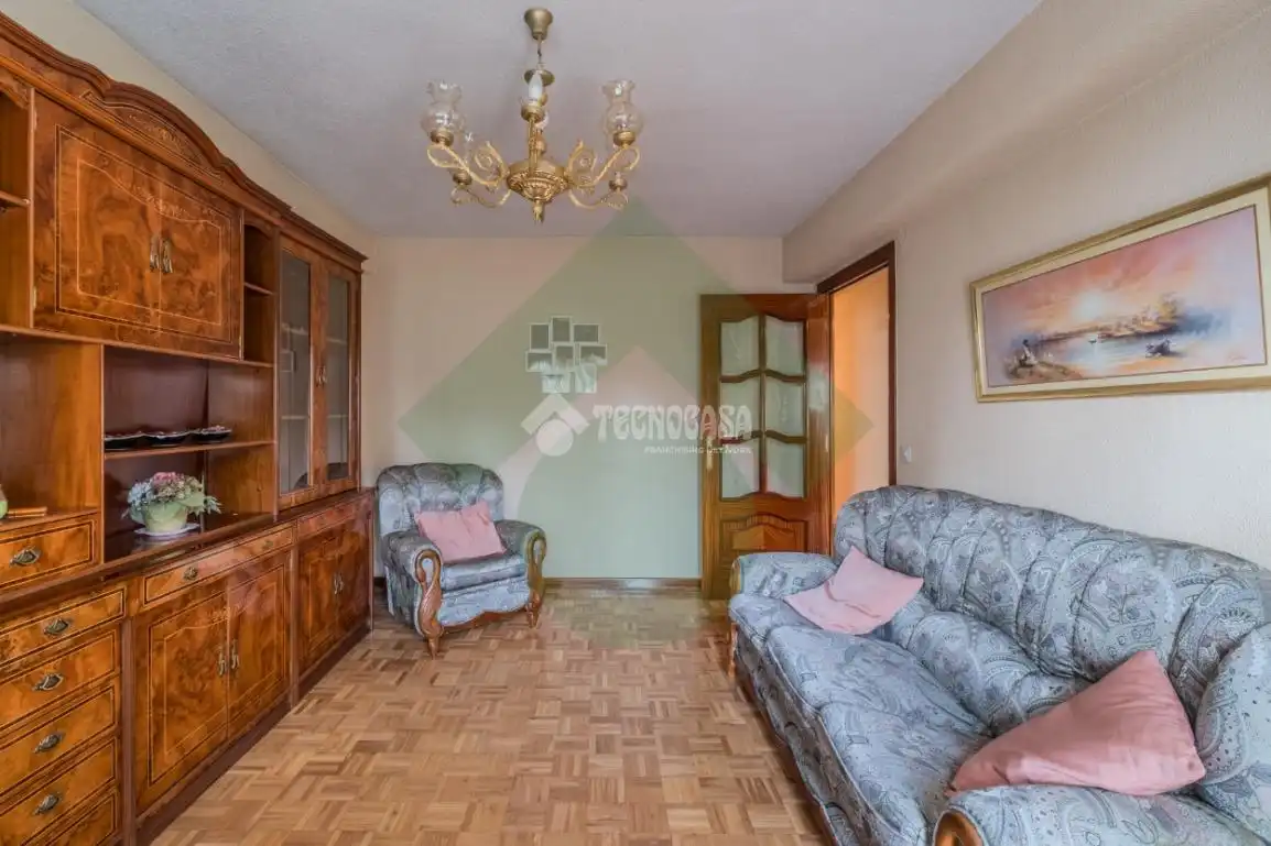 Sala de estar de Piso en venta en Madrid con Calefacción y Parquet