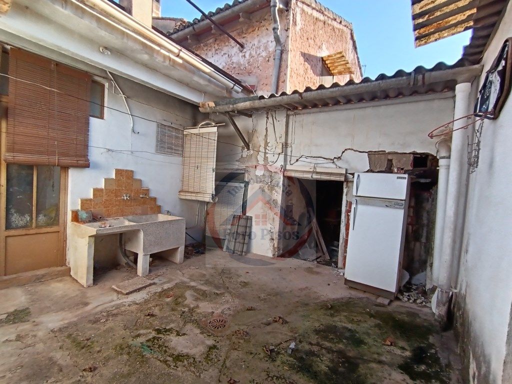 House or chalet for sale in Cerdà  with Terrace and Balcony