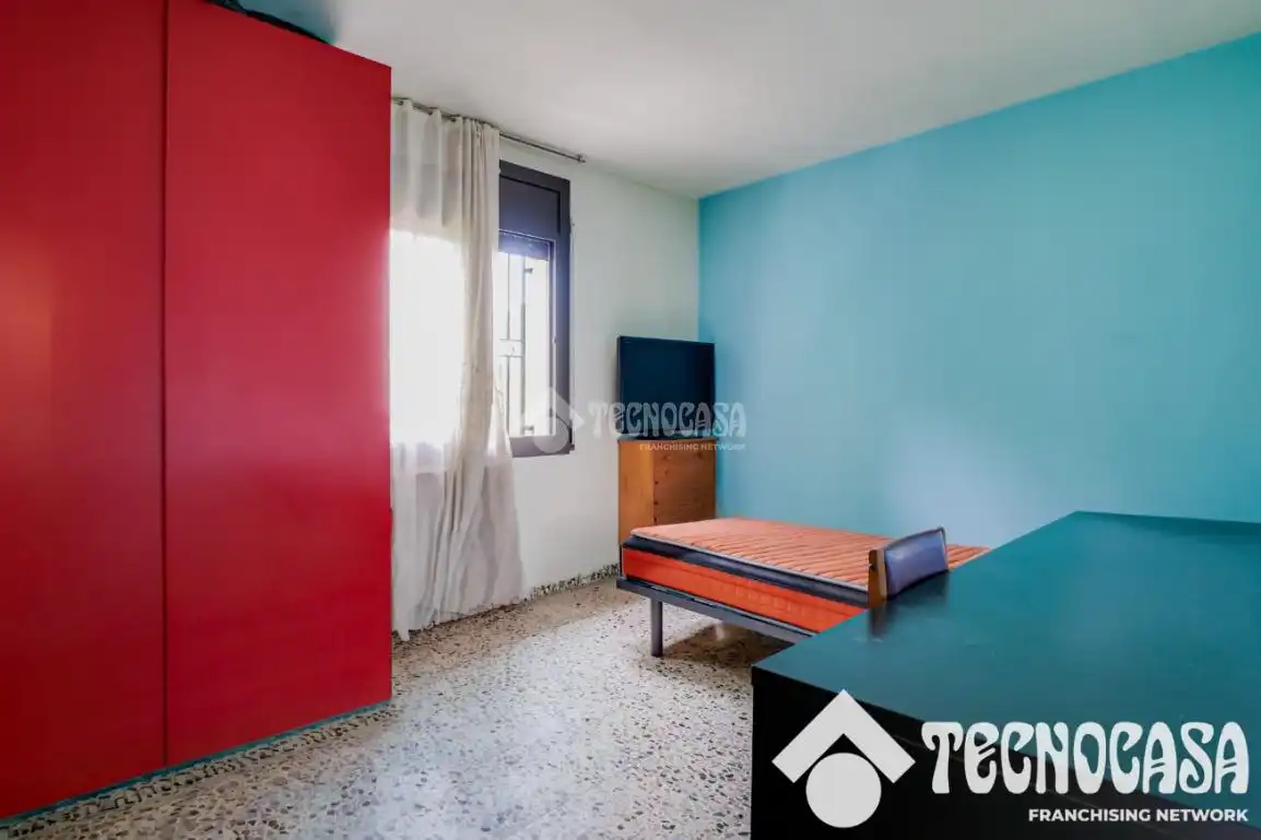 Dormitori de Casa o xalet en venda en Rubí amb Calefacció