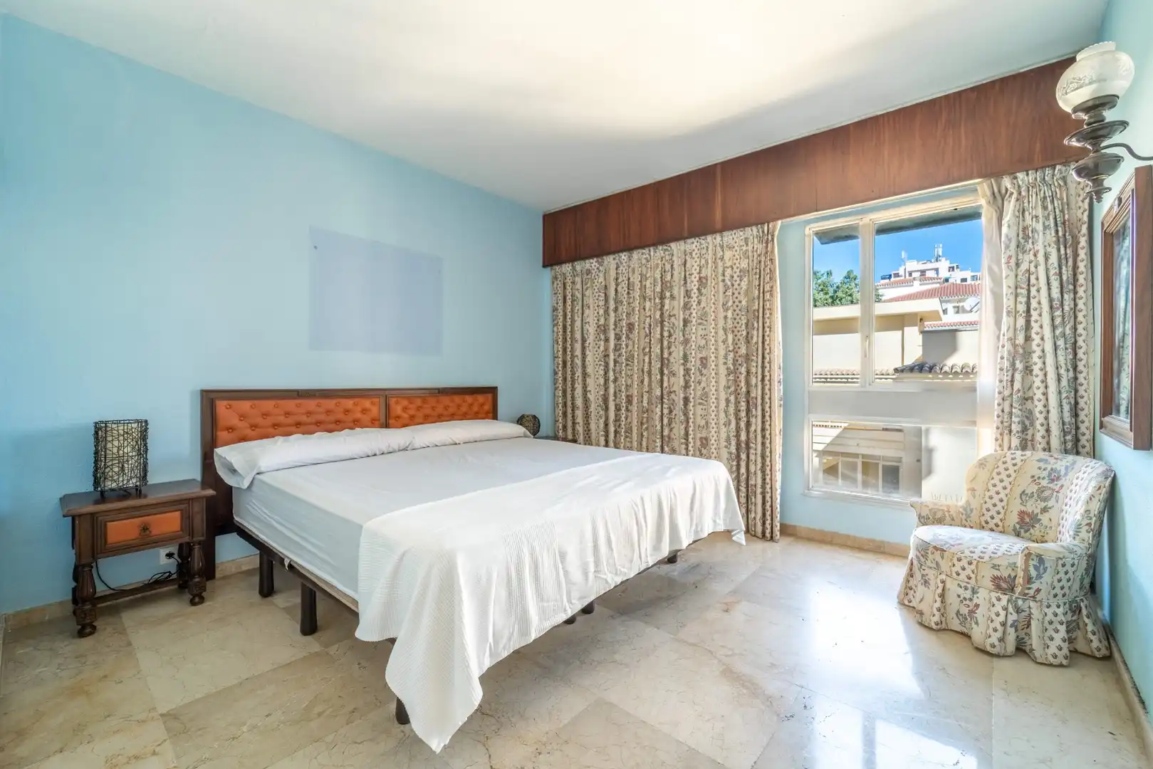 Dormitori de Apartament en venda en Torremolinos amb Aire condicionat, Terrassa i Traster