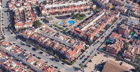 Casa adosada en Venta en Arco Norte - Avda. España
