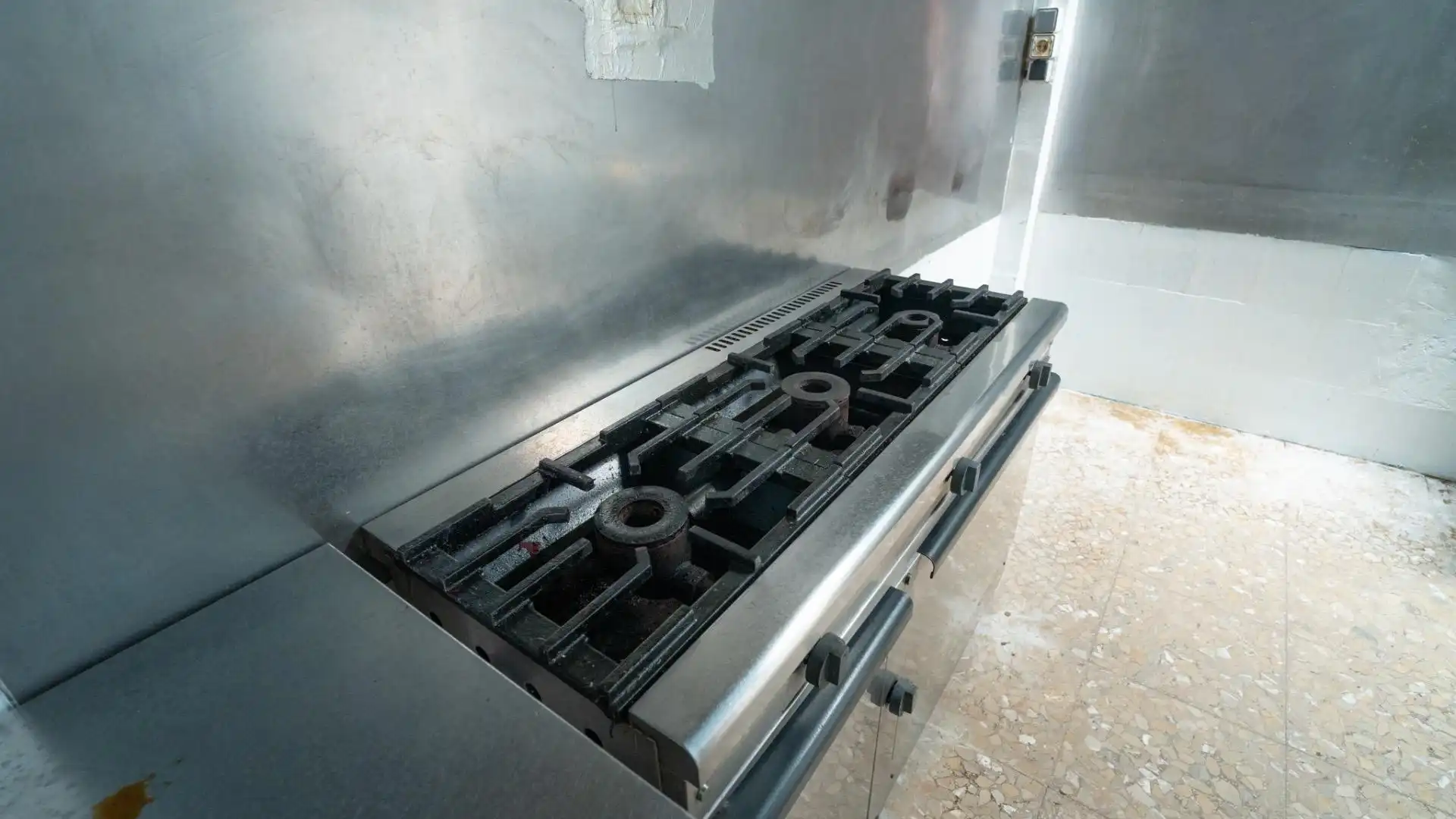 Cuina de Local de lloguer en Níjar