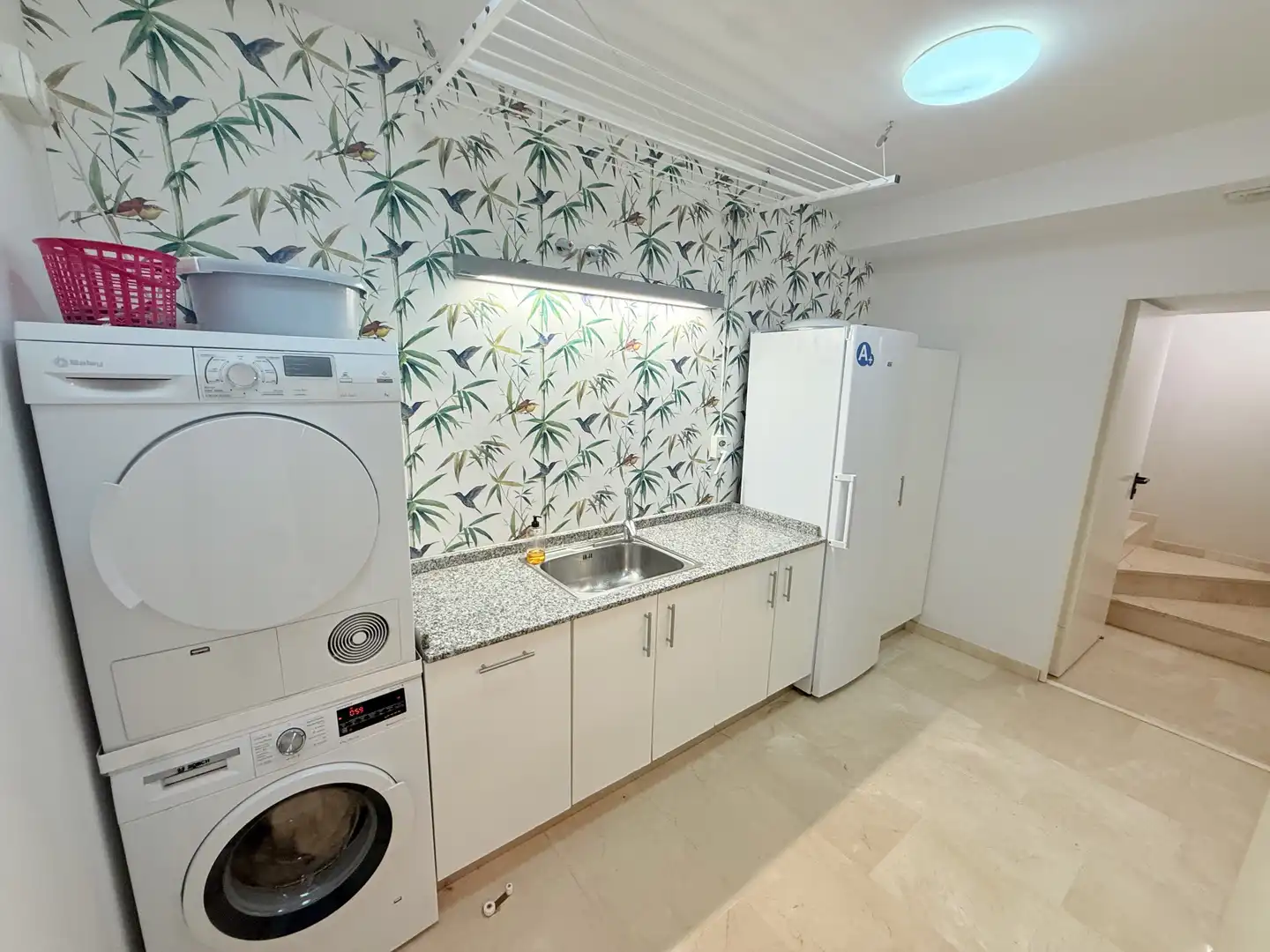 Cuina de Casa adosada de lloguer en Marbella amb Terrassa, Piscina i Piscina comunitària