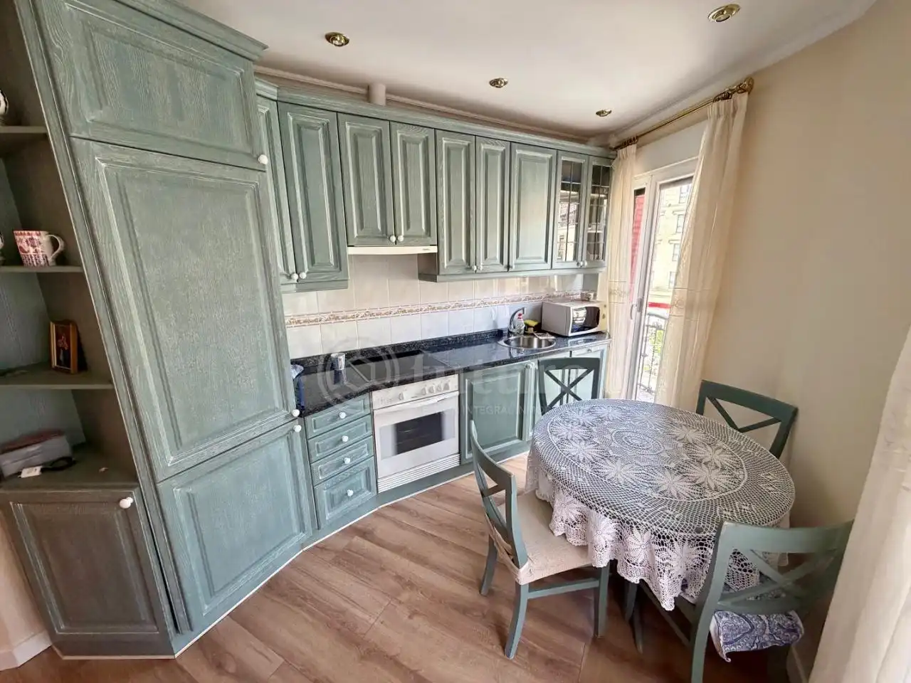 Cocina de Piso de alquiler en Salamanca con Amueblado y Balcón