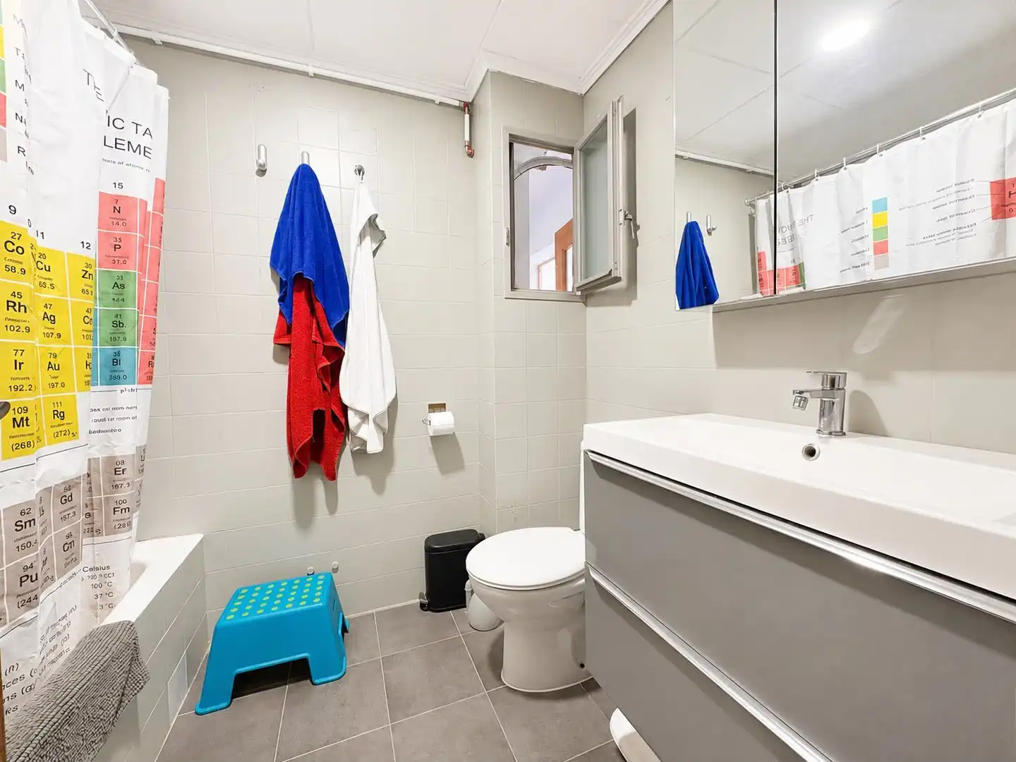 Bathroom of Flat for sale in Sueca  with Air Conditioner and Storage room