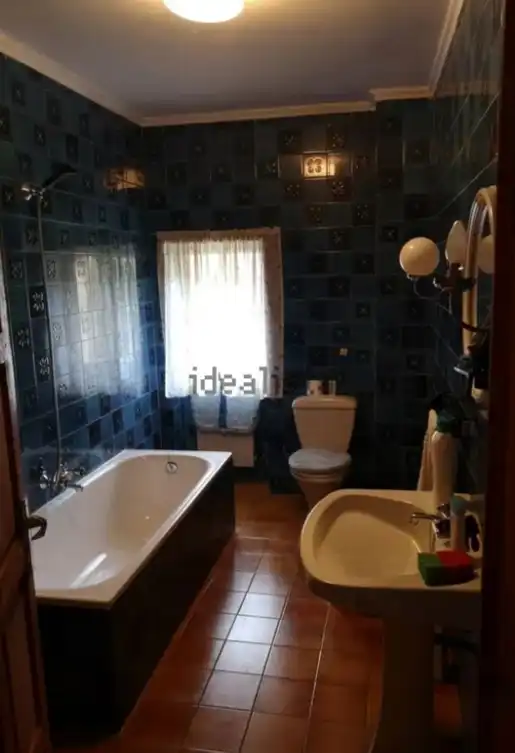 Baño de Casa o chalet en venta en Cardeñuela Riopico con Calefacción, Jardín privado y Amueblado