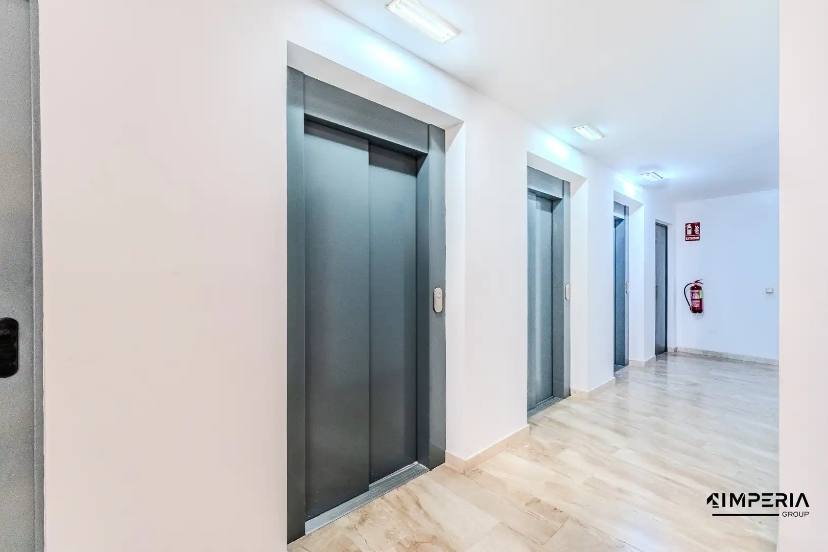 Piso con terraza en venta en Carrer Barcelona, imagen 48