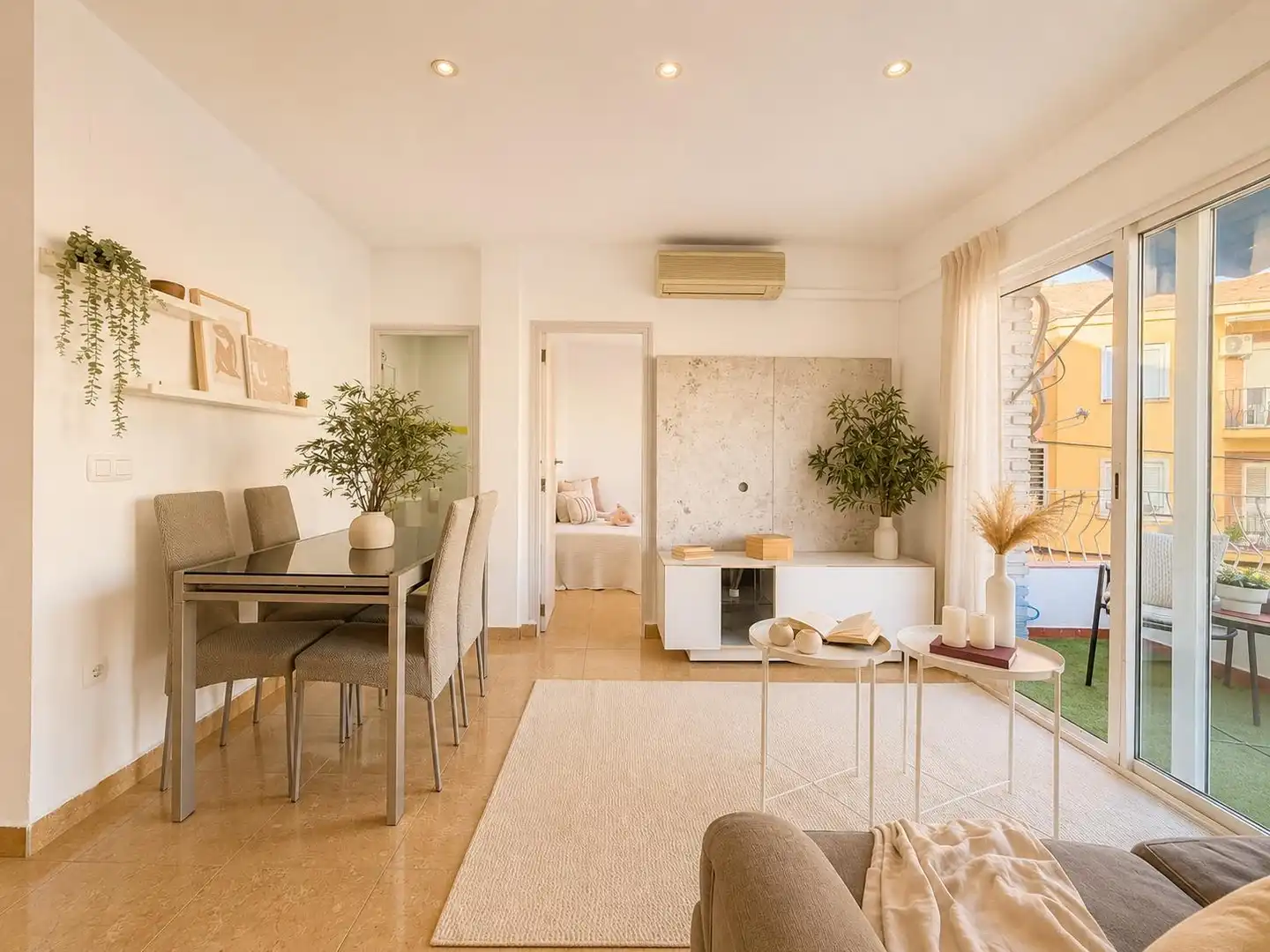 Living room of Flat for rent in Godella  with Air Conditioner, Terrace and Furnished