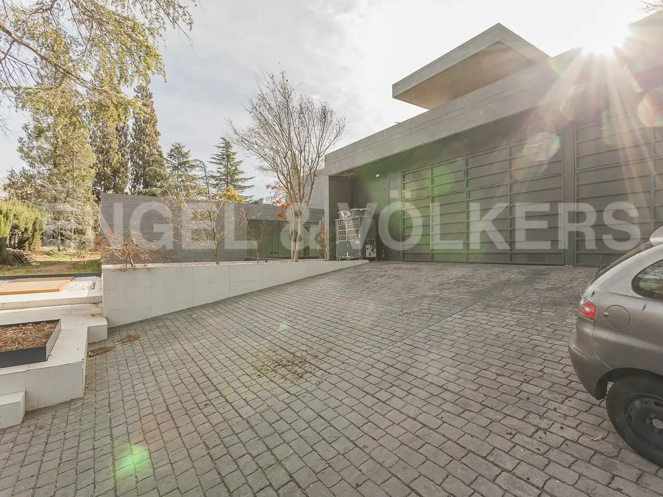 Vista exterior de Casa o xalet de lloguer en Sant Cugat del Vallès amb Aire condicionat, Calefacció i Jardí privat