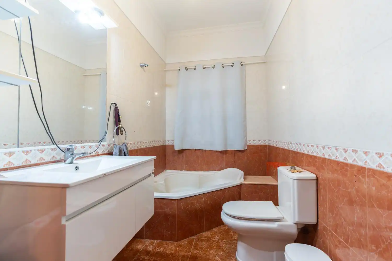 Bathroom of Houses for sale in San Cristóbal de la Laguna  with Storage room