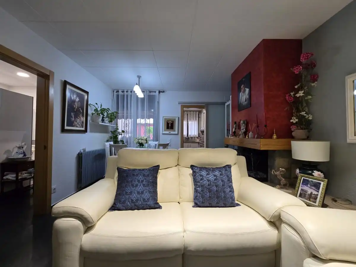 Sala de estar de Casa o chalet en venta en La Garriga con Aire acondicionado, Calefacción y Terraza