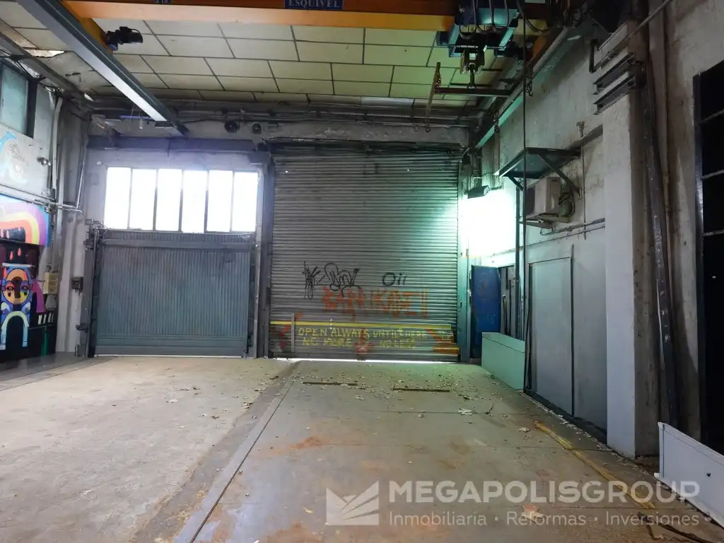 Nave industrial in vendita a Calle Josep Finestres, imagen 17