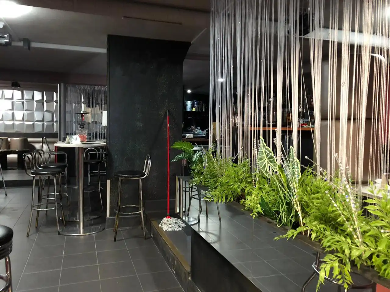 Local en venta en Montcada i Reixac con Aire acondicionado