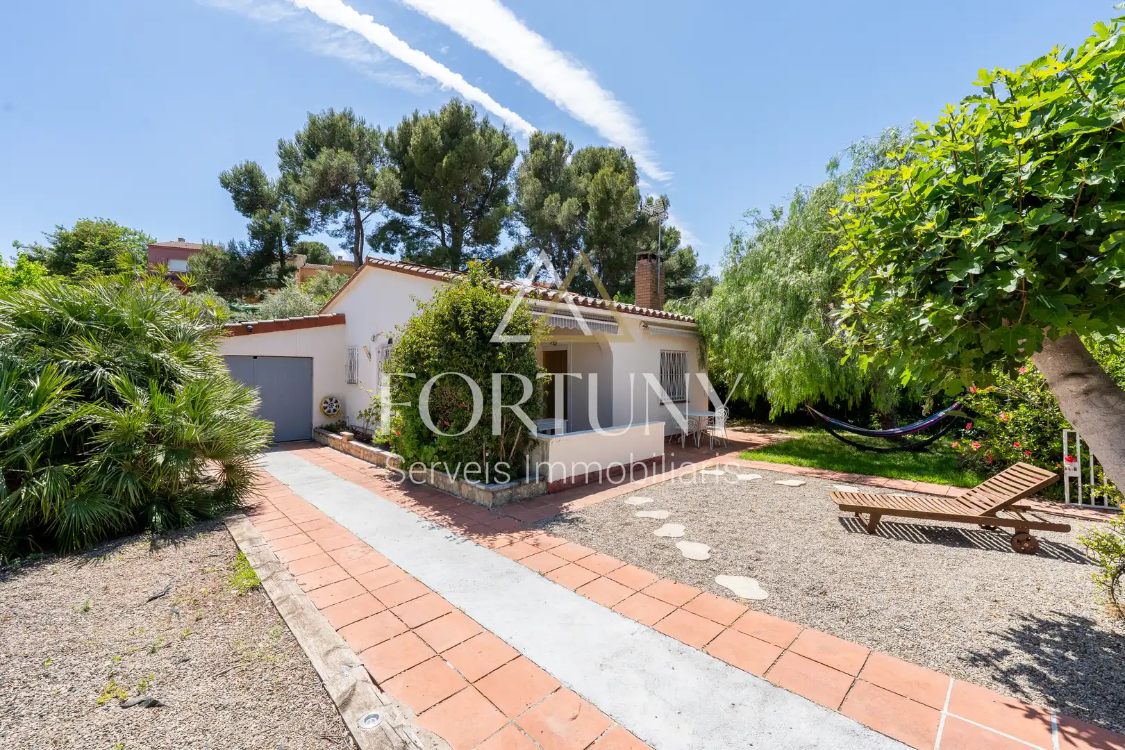 Jardí de Casa o xalet en venda en Mont-roig del Camp amb Aire condicionat, Traster i Piscina