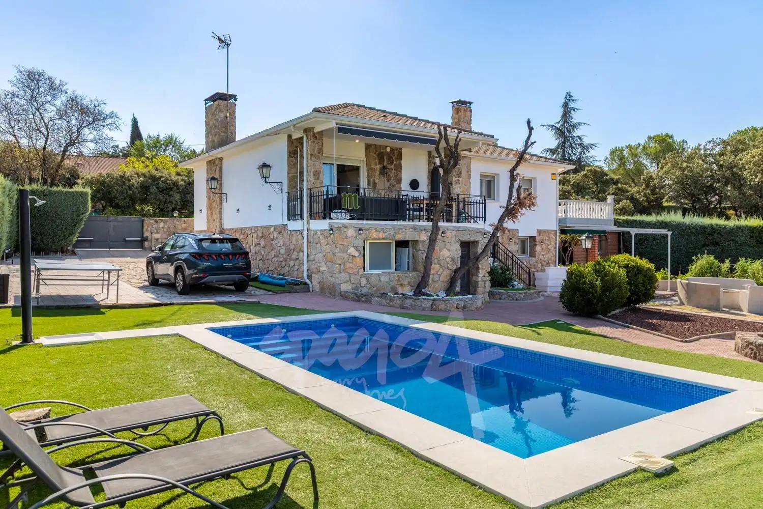 Detached house with pool for sale in Calle Calle Castillo de Beliver