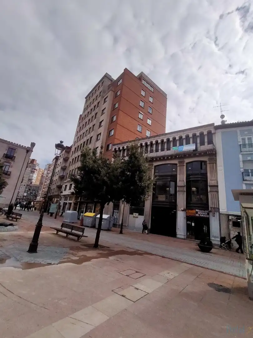Oficina en venta en Casco Antiguo
