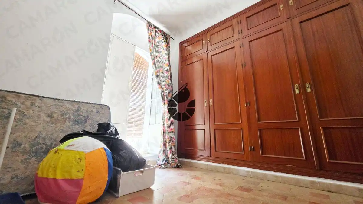 Habitación de Casa adosada en venta en Almensilla con Jardín privado, Balcón y Alarma