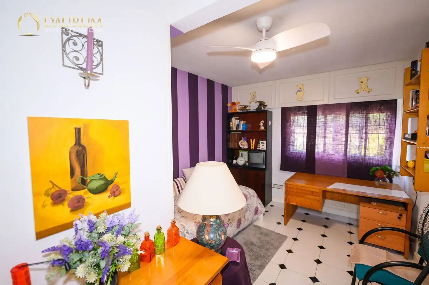 Sala de estar de Casa adosada en venta en Boadilla del Monte con Aire acondicionado, Calefacción y Jardín privado