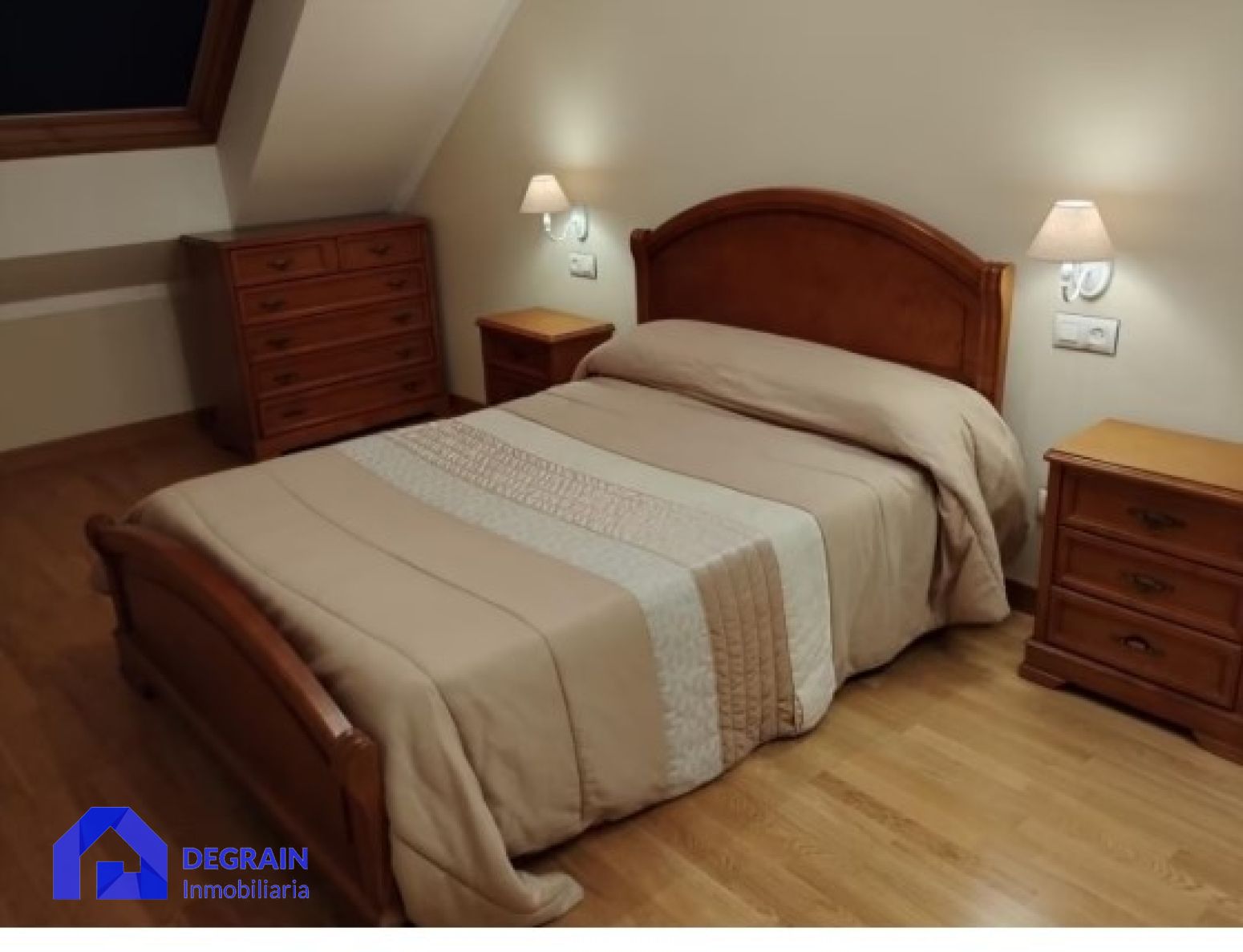Bedroom of Flat to rent in Oviedo   with Heating, Furnished and Balcony