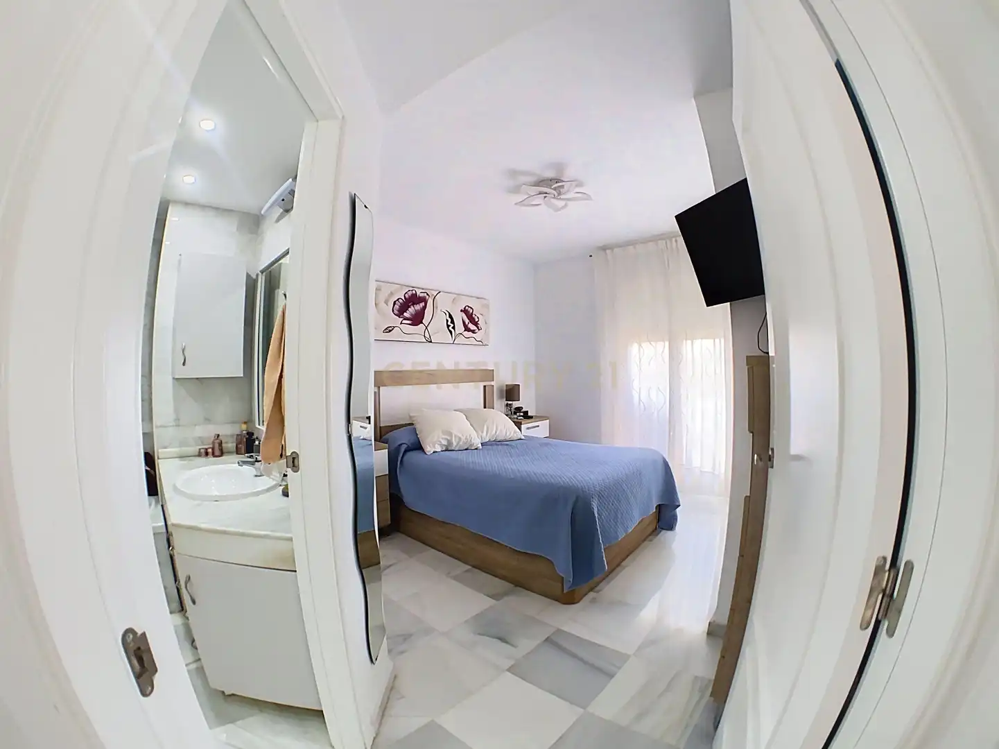 Apartament amb piscina en venda a Avenida Imperio Argentina, Málaga, Spain 7, imagen 9