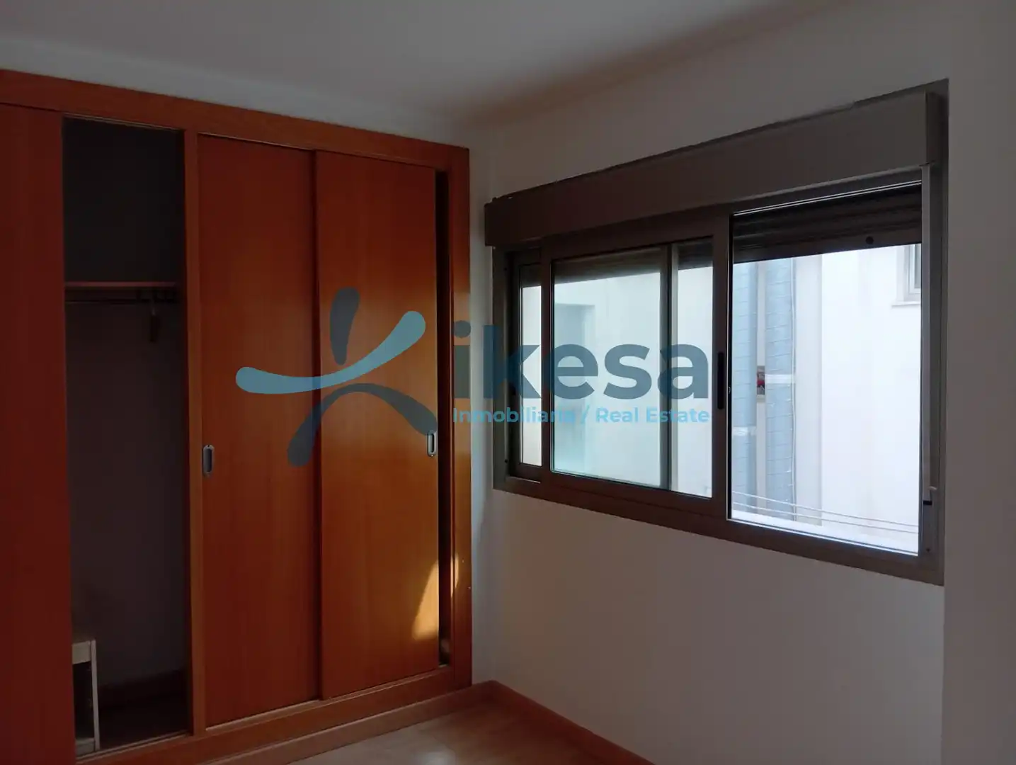 Schlafzimmer von Wohnung zum Verkauf in  Almería Capital mit Parkett und Abstellraum