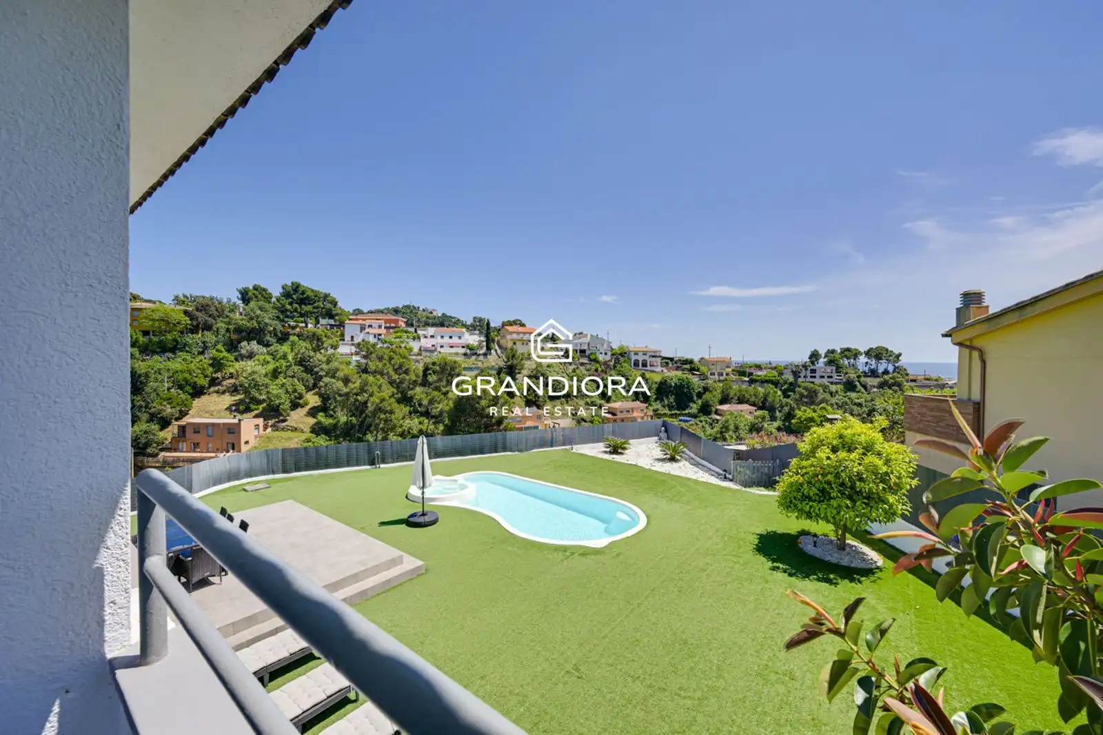 Jardí de Casa o xalet en venda en Santa Susanna amb Aire condicionat, Terrassa i Traster