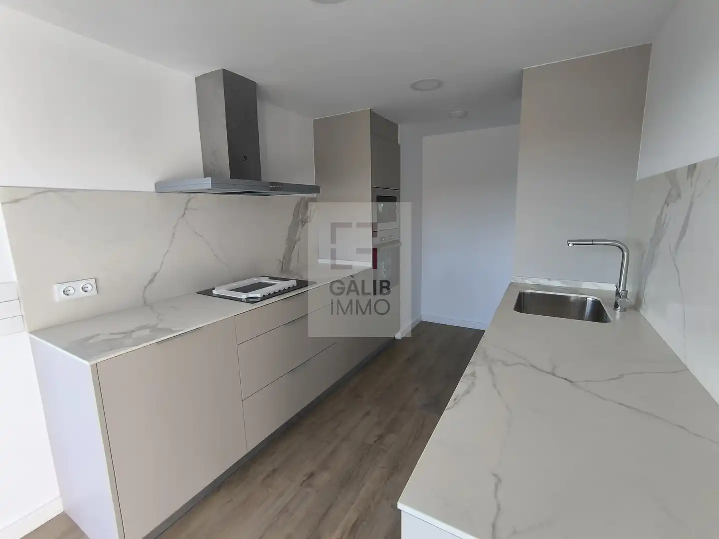 Kitchen of Flat for sale in Figueres  with Air Conditioner, Storage room and Swimming Pool