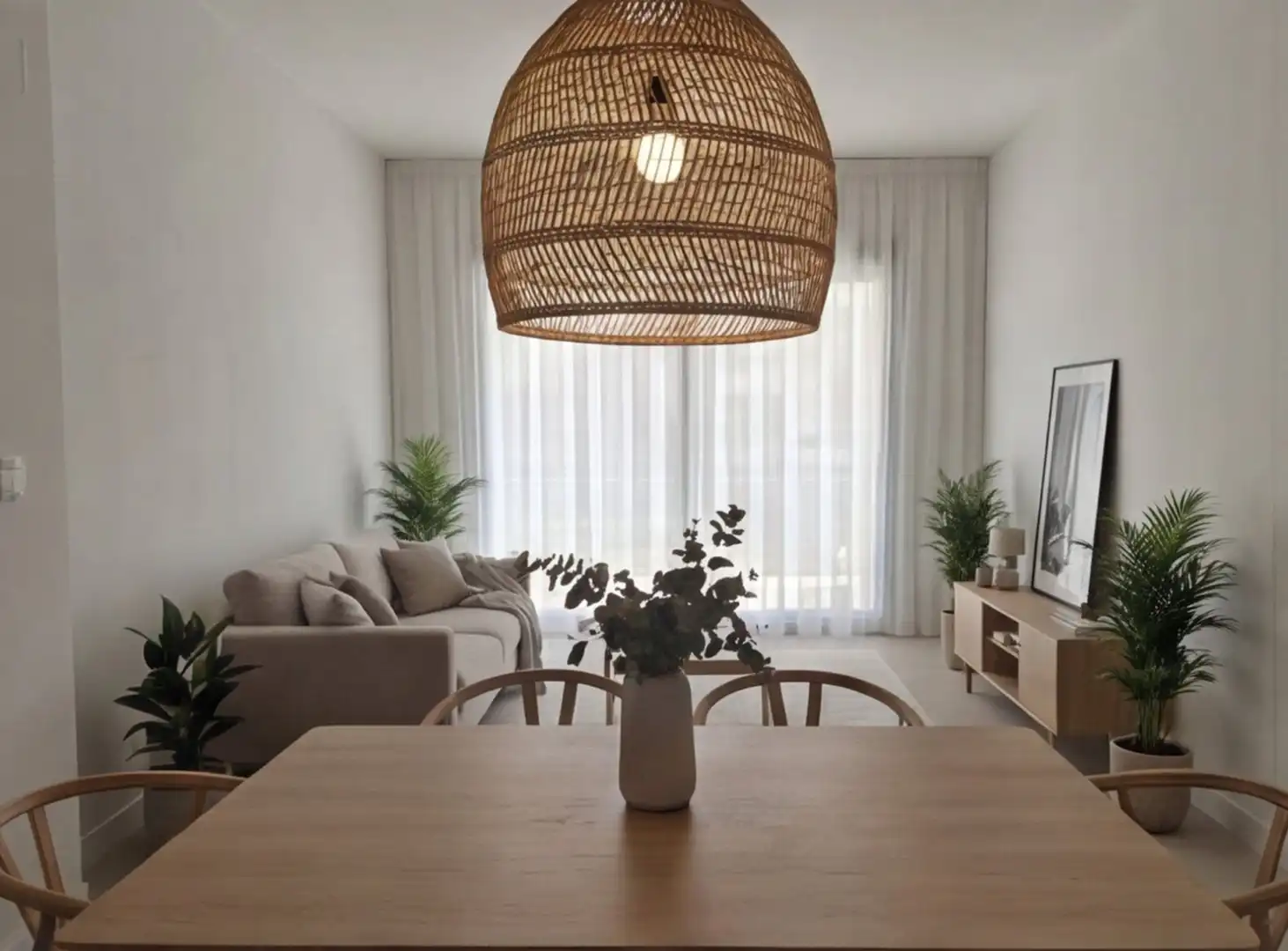 Menjador de Apartament en venda en Estepona amb Terrassa