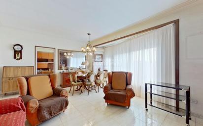 Living room of Flat for sale in Manresa  with Heating, Parquet flooring and Balcony