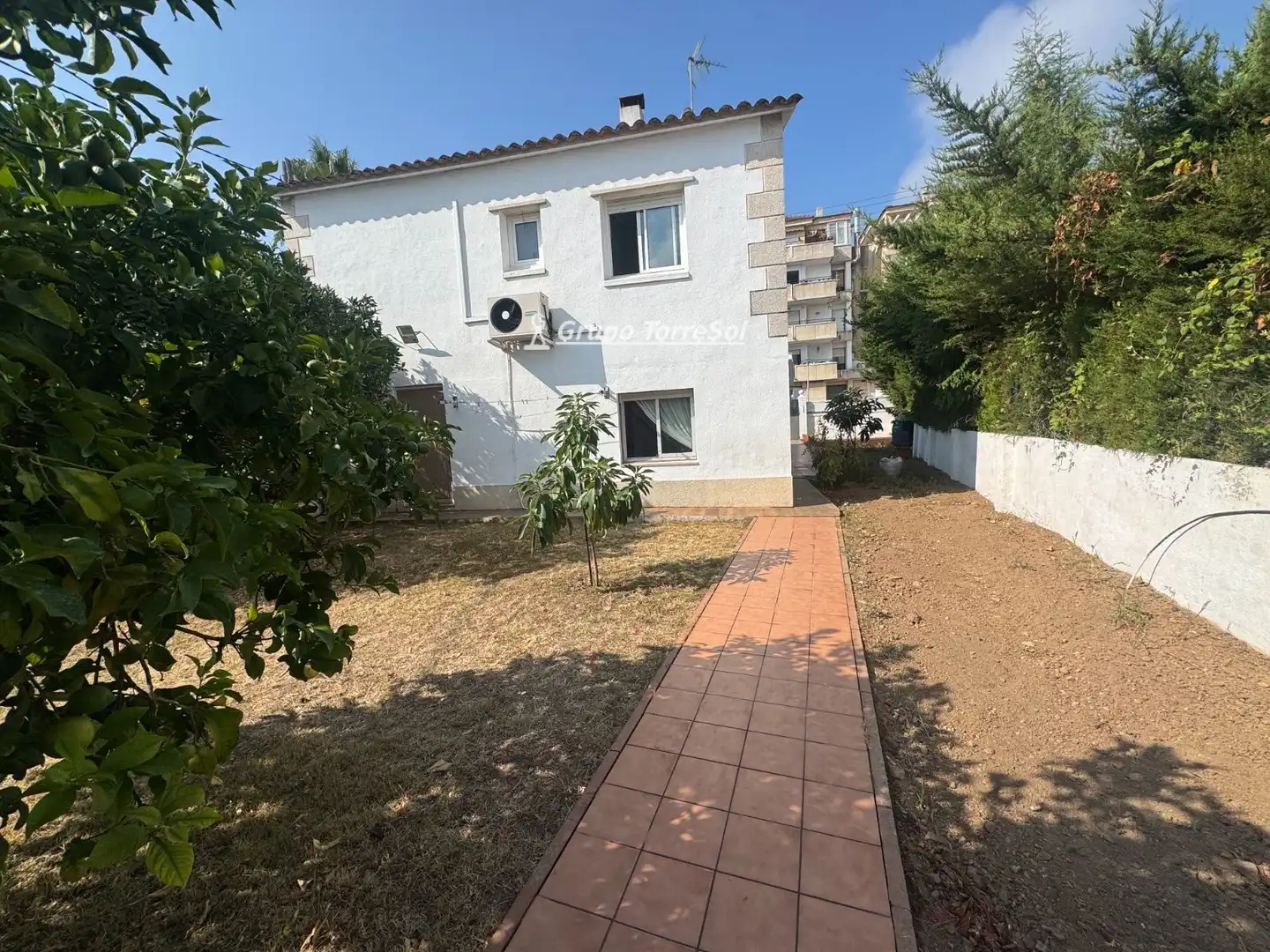 Vista exterior de Casa o xalet en venda en Creixell amb Aire condicionat, Calefacció i Jardí privat