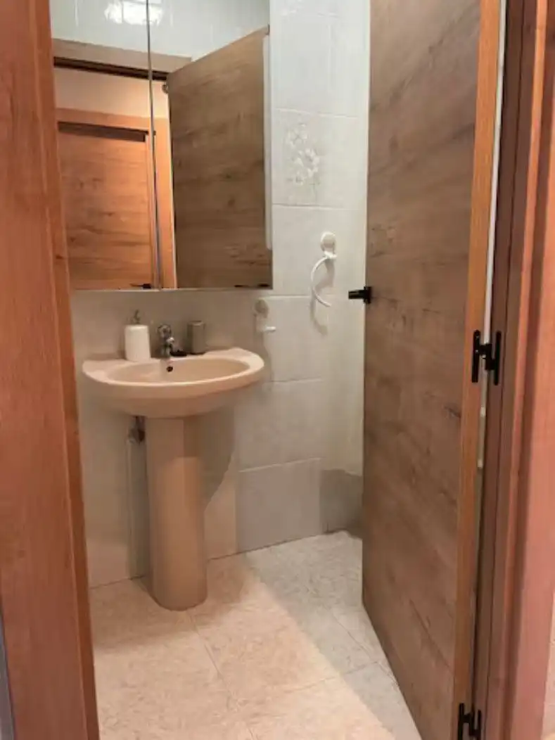 Baño de Piso de alquiler en Noja con Calefacción, Terraza y Balcón