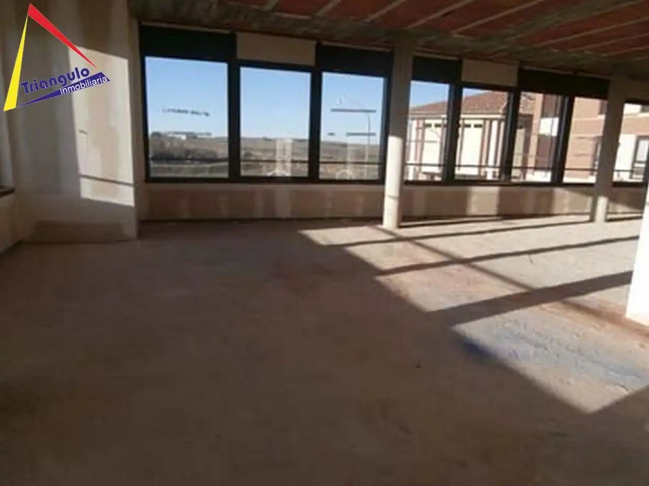 Oficina de alquiler en La Lastrilla 