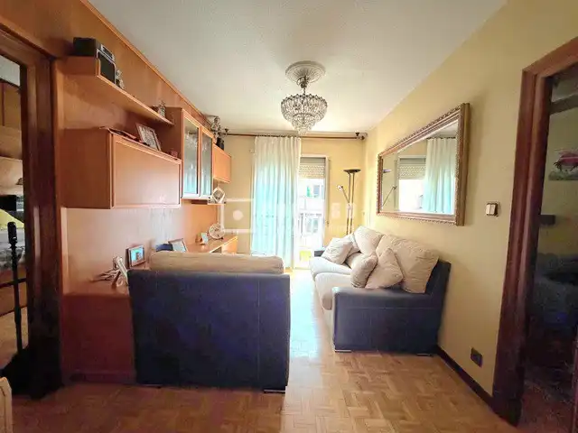 Flat for sale in de los Olivos, Puerta del Ángel