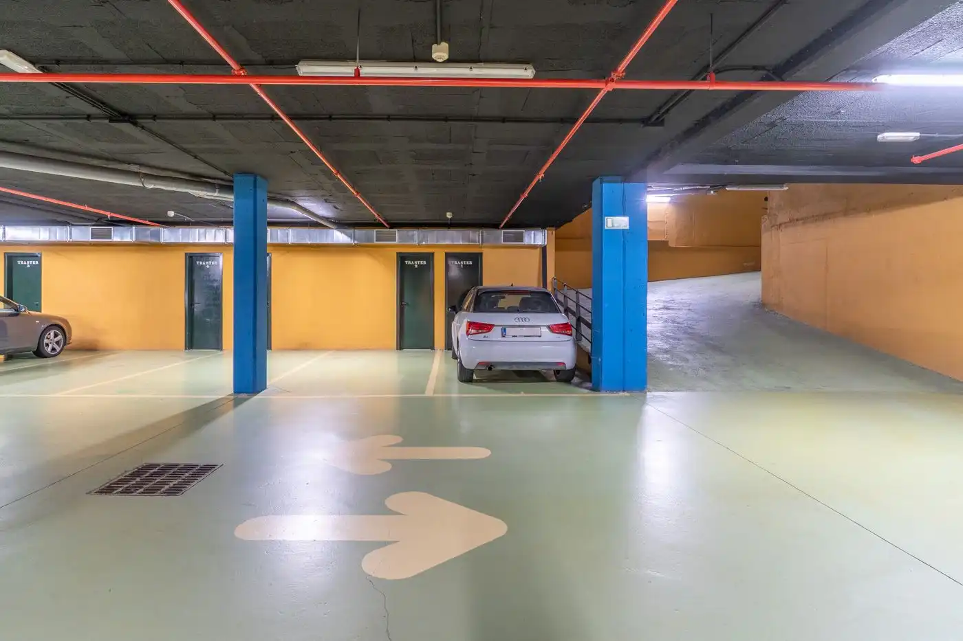 Parking of Garage for rent in Mataró