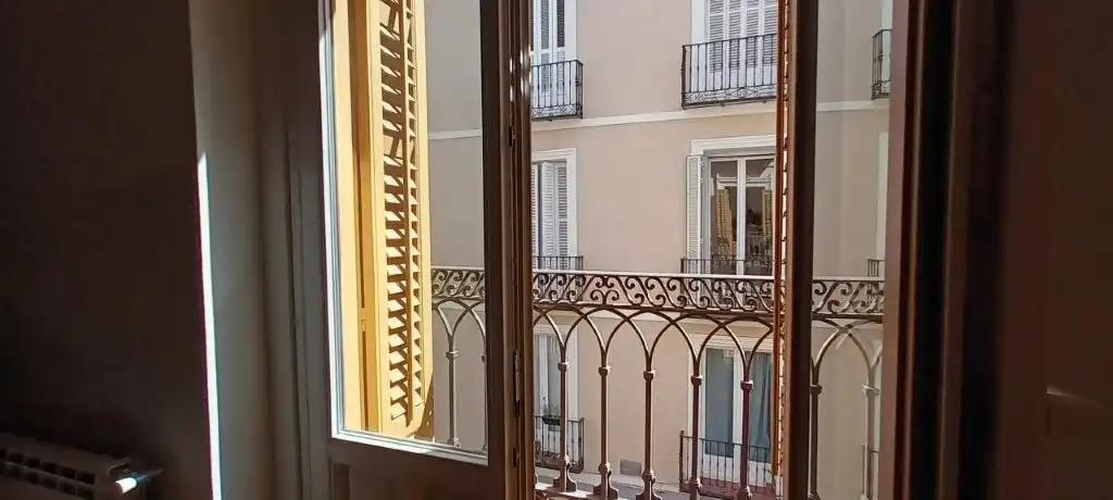 Piso con terraza en venta en Plaza de Isabel II, imagen 3