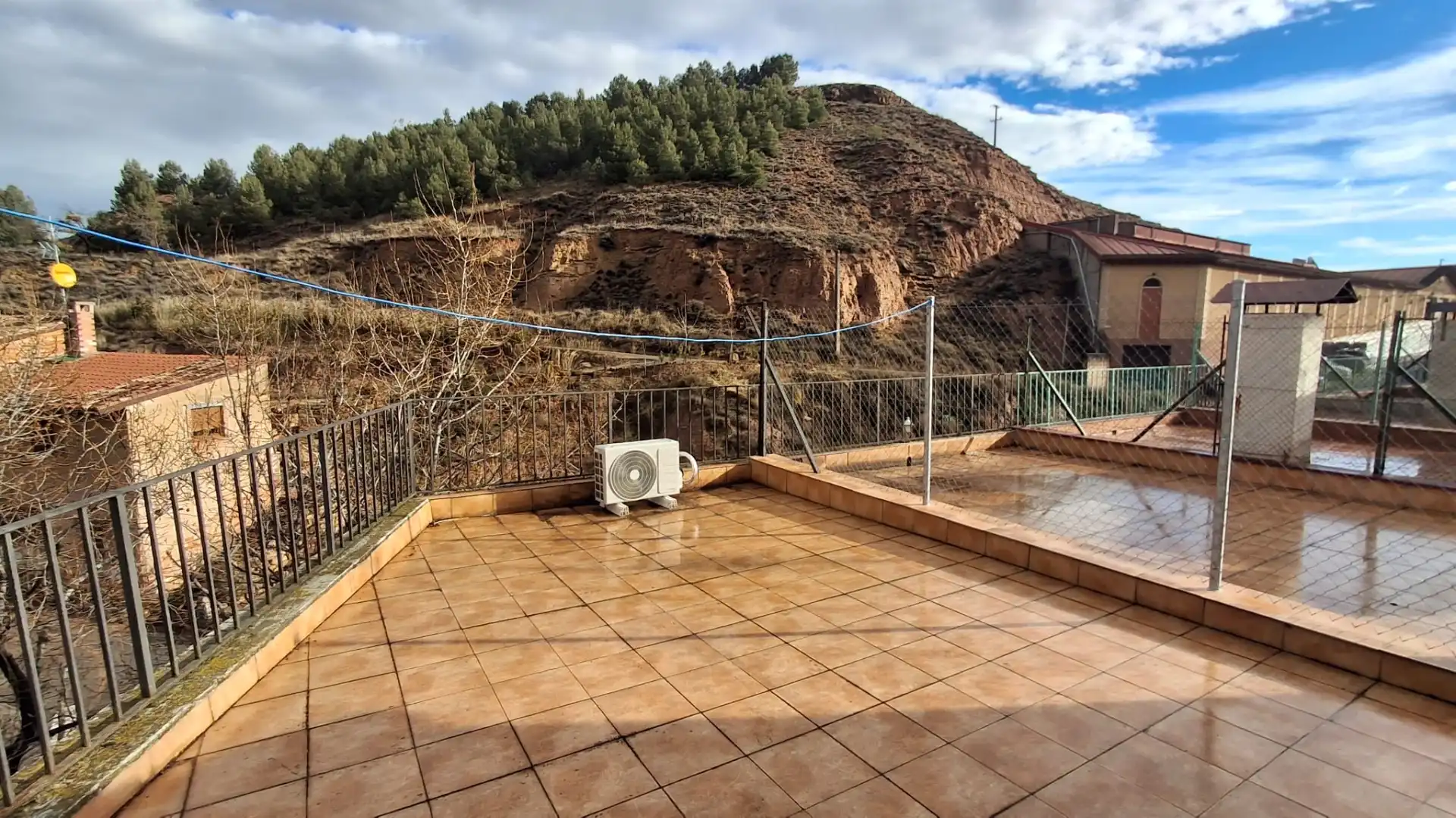 Terrassa de Casa o xalet en venda en Alberite amb Aire condicionat, Parquet i Terrassa